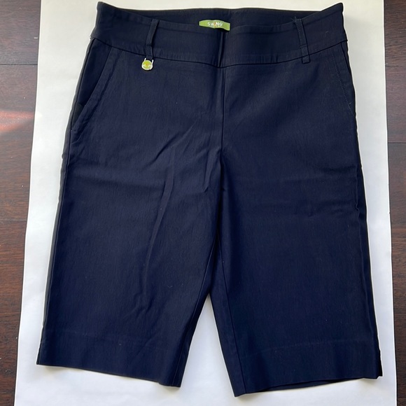 Swing control women’s golf shorts SZ 14 made in Canada - Picture 1 of 8